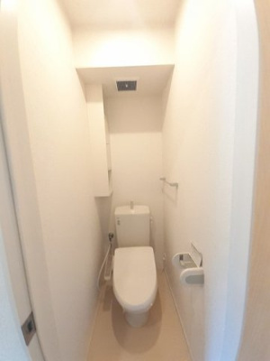 【トイレ】 | ネオ・エリタージュ | ゆったりとした空間のトイレです