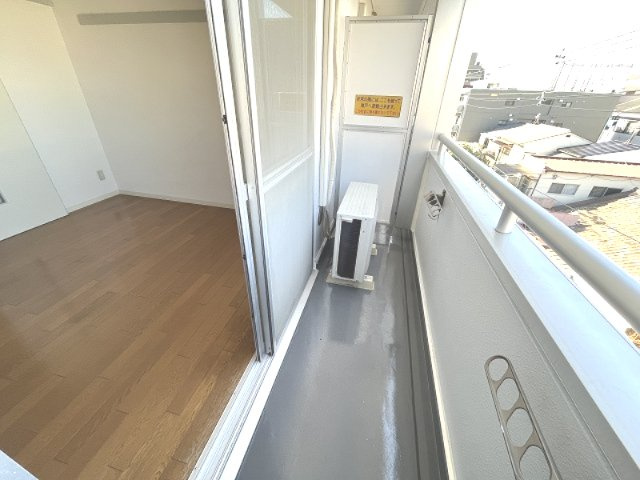 陽当たり良好なバルコニーです