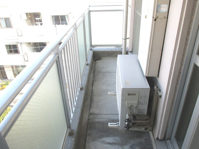 日当たりの良いバルコニーです