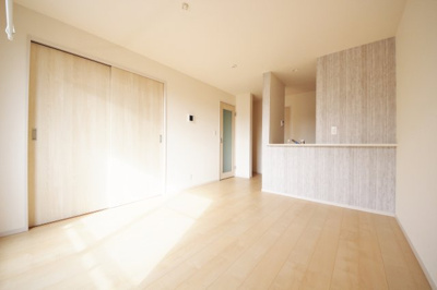 【居間・リビング】 | リーブルファイン中宗岡 | ※同物件別号室参考写真