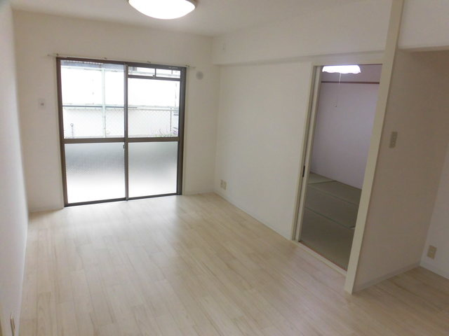 【居間・リビング】豊二ハイツ