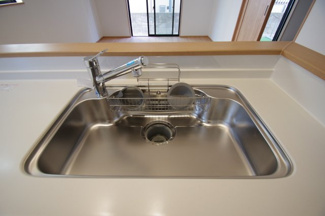 【キッチン】 | 【仲介手数料無料！！】府中市栄町２丁目　新築戸建て（全4棟）D号棟　5290万円