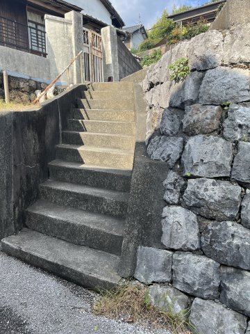 【その他】 | 売地　高知市福井町　＠14.1万 | 既存の階段。