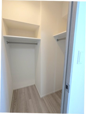 エスレジデンス浅草clarityの収納|3.8帖洋室のウォークインクローゼットです