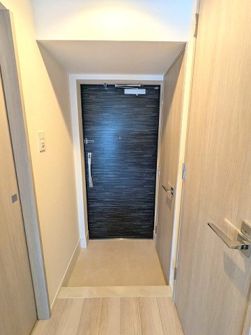 エスレジデンス浅草clarityの設備|ディンプルキーのダブルロックセキュリティ、人感センサー付き玄関ライト