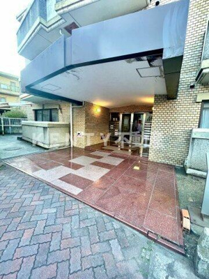 【エントランス】 | ホームズ山王 | ゆとりのあるエントランスです