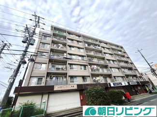【外観】 | 南向き前面道路で近隣に商業施設が多い買物便利な住環境