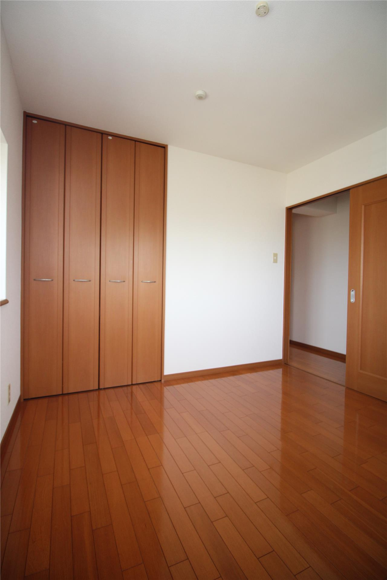 ファミリアＯｄｏのトイレ|北側洋室