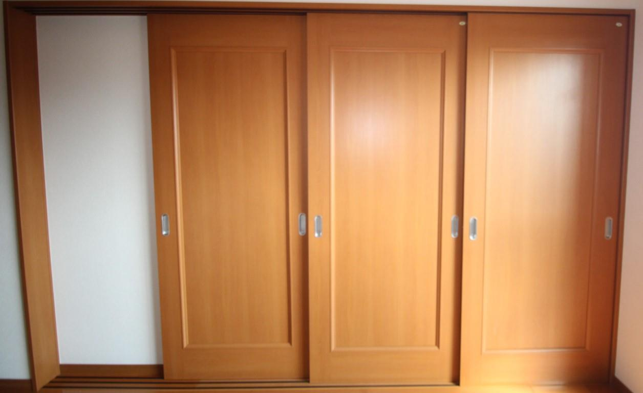 ファミリアＯｄｏのその他|3枚引き戸