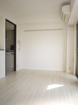 【居間・リビング】 | アクシーズグランデ高鼻町 | ※同建物別部屋