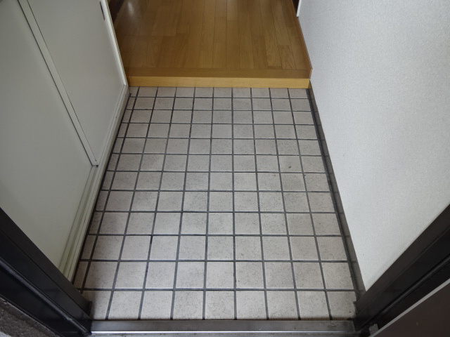 シャトー三木の玄関