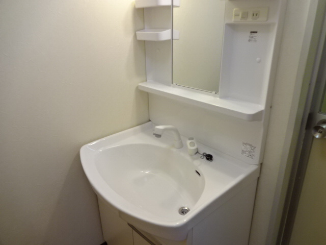 シャトー三木の洗面所