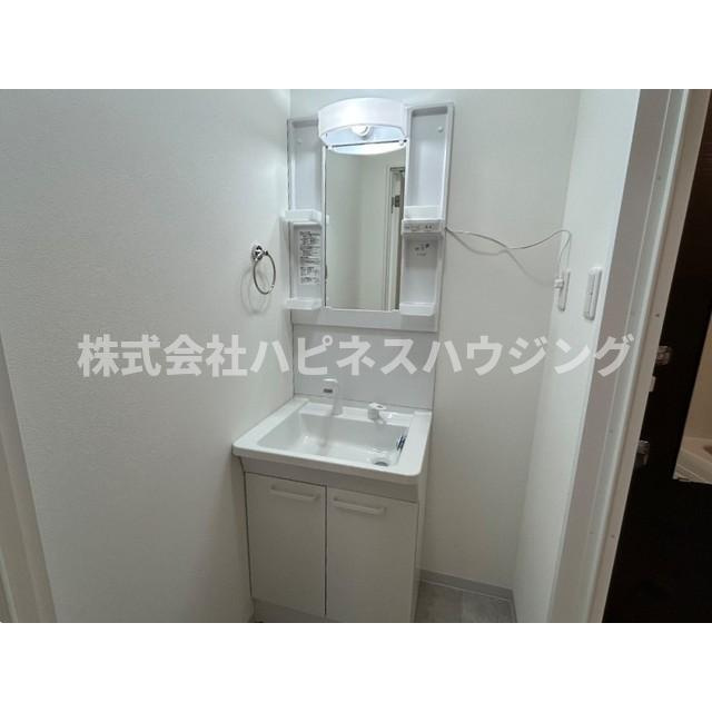 リブレス我孫子の洗面所|明るい洗面所です