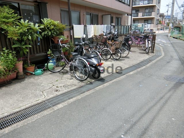 ＢＬＵＭＥつかさの周辺