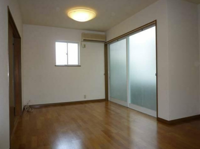 【居間・リビング】 | スリージエ中野 | 10.5帖のきれいなLDK。