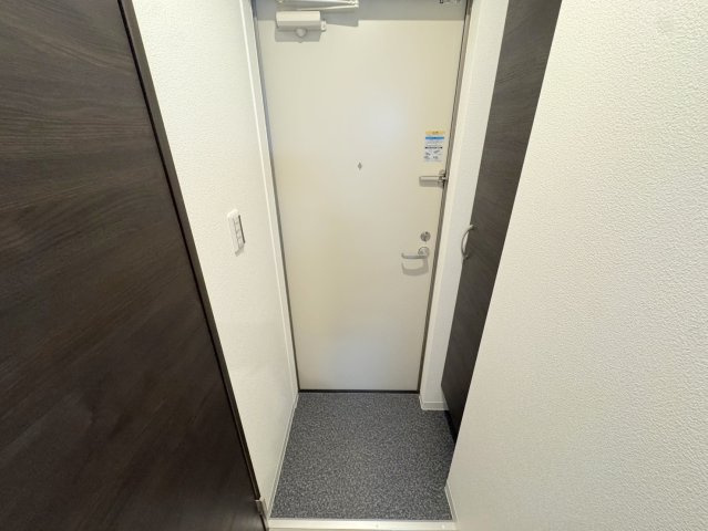 ジーメゾン富雄エヴァース（仮称）の玄関