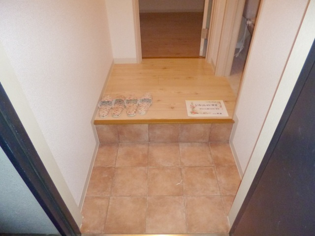 パレスフィールド市川南の玄関|玄関スペースです。