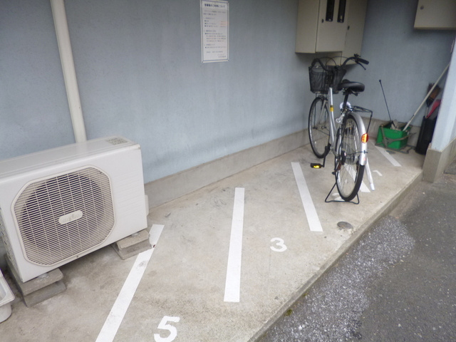 パレスフィールド市川南のその他共用部分|自転車置き場。（有料）