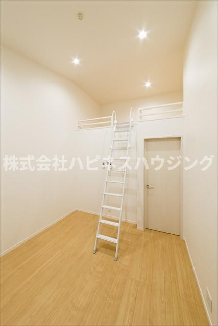 マクト北柏の洋室|ゆったりとした居間です