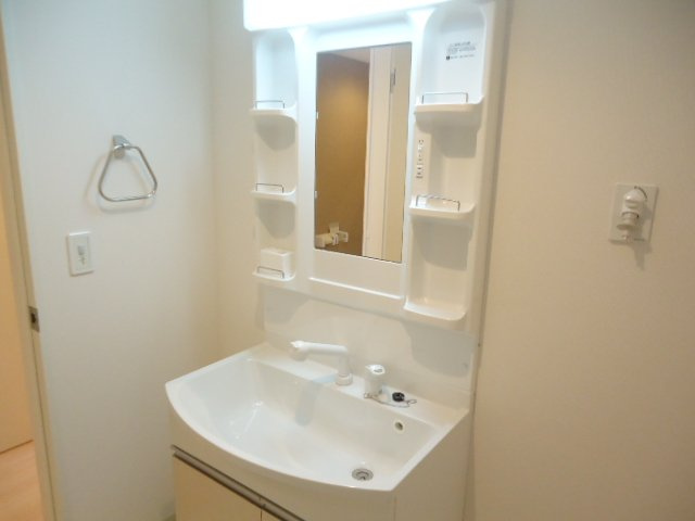 カミーラ南安城　　刈谷市近郊の賃貸ならクラスホーム刈谷店の洗面所|洗髪洗面化粧台