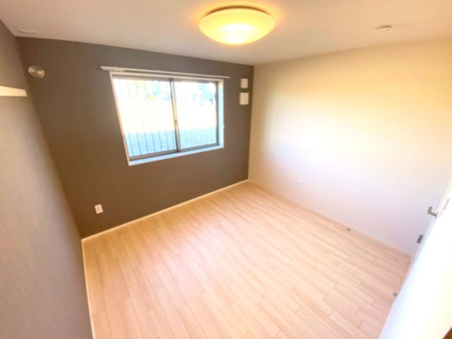 【洋室】 | ※同タイプ物件のお写真です。