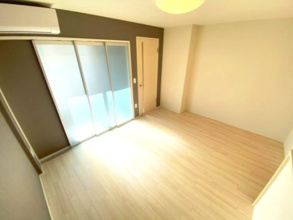 【居間・リビング】 | ※同タイプ物件のお写真です。