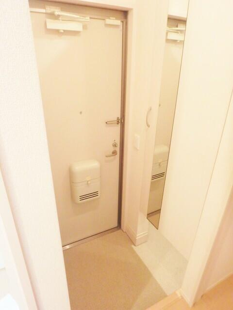 第５コスモスヴィラの玄関