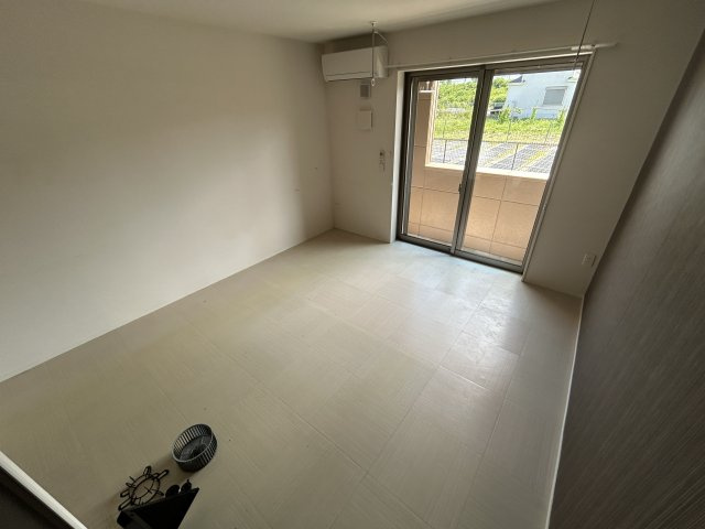 シャインキャッスルの洋室