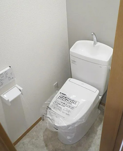 【中古】鶴ヶ島市下新田リフォーム中古住宅のトイレ|2Fトイレです☆