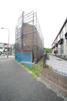 【外観】 | 【仲介手数料無料！！】府中市日新町5丁目　新築戸建て（全1棟）1号棟　3780万円 | 令和７年11月2日撮影　建築中