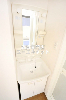 【独立洗面台】 | アーデン江坂 | 清潔感ある独立洗面台で毎日気持ちよく♪