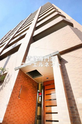 【外観】 | アーデン江坂 | シンプルで洗練されたデザインが毎日の暮らしに心地よさをプラス