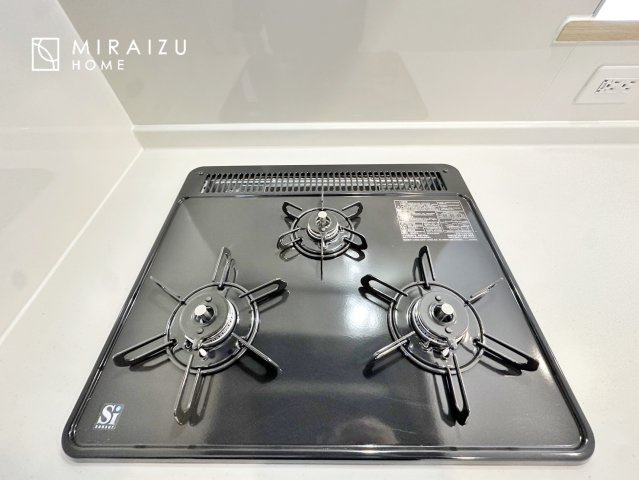 【キッチン】 | 暮らしやすさを考えたプランで快適な現地ロケーションを実現。安らぎに満たされる、ゆとりのある日々を過ごせます♪