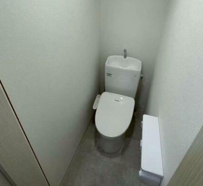 【トイレ】 | ニューハイツ八丁堀 | 落ち着いたトイレです