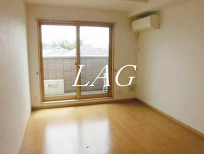 【居間・リビング】 | カーサ大井倉田 | 洋室のお部屋です。