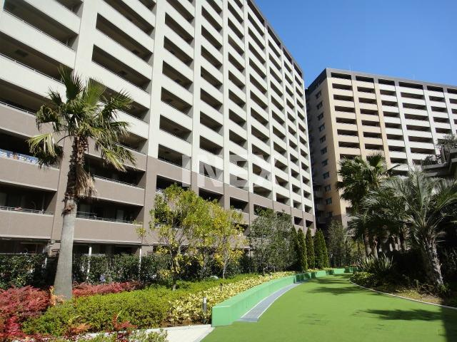 ヨコハマオールパークス二街区の外観