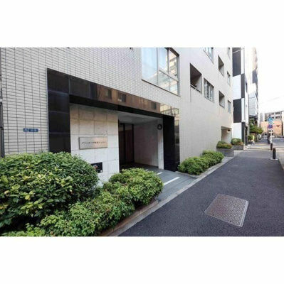 【エントランス】 | グランカーサ銀座イースト