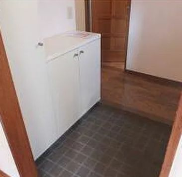 【玄関】 | SELECT神楽坂 | 収納もある玄関です