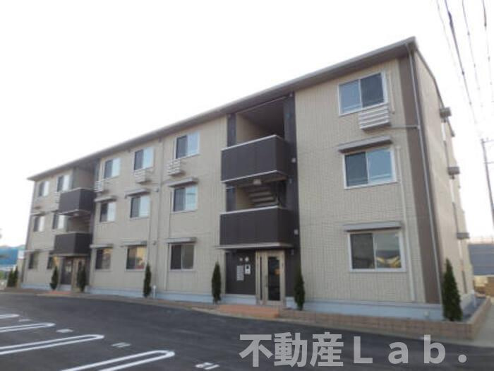 イル・ニードの外観