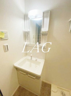 【洗面所】 | ベイルーム小田栄Ⅱ | 独立洗面台です。