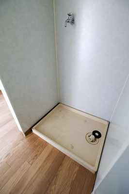 【設備】 | コーポサクラメント | 室内洗濯機置き場