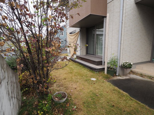 前橋上大島　中古住宅の庭