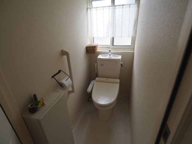 前橋上大島　中古住宅のトイレ
