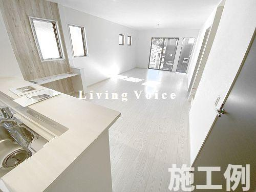 【居間・リビング】 | 【仲介手数料０円】相模原市緑区二本松3期　新築一戸建て　 | 相模原市緑区二本松3期　新築一戸建て　