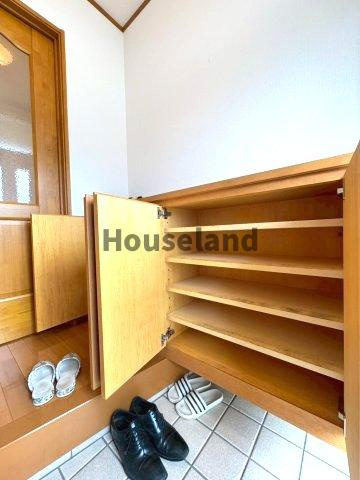 湊北町戸建の玄関|南側玄関