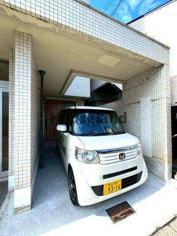 湊北町戸建の駐車場