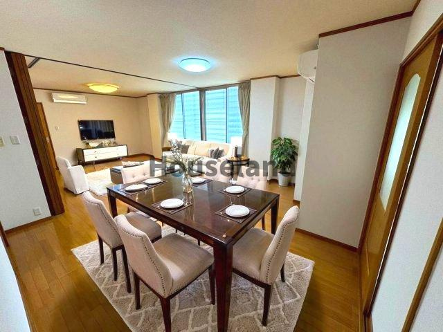 湊北町戸建の居間・リビング|家具はイメージです。