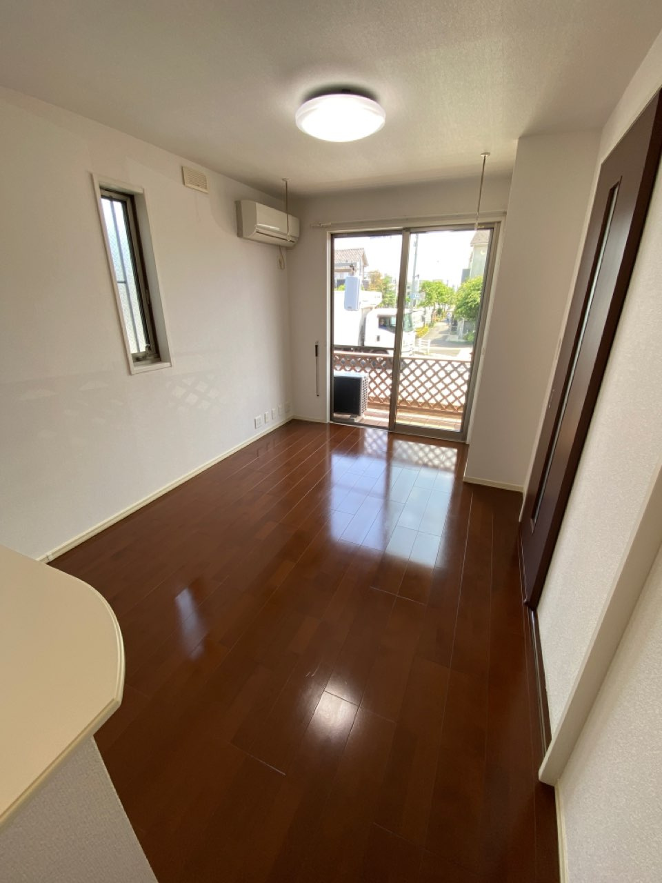 プレシューズ　Ａの居間・リビング|★対面キッチンで見渡せるリビング★