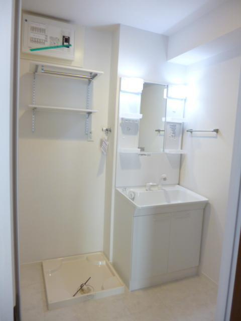 プレシューズ　Ａの洗面所|★シャンプードレッサー付き洗面台★