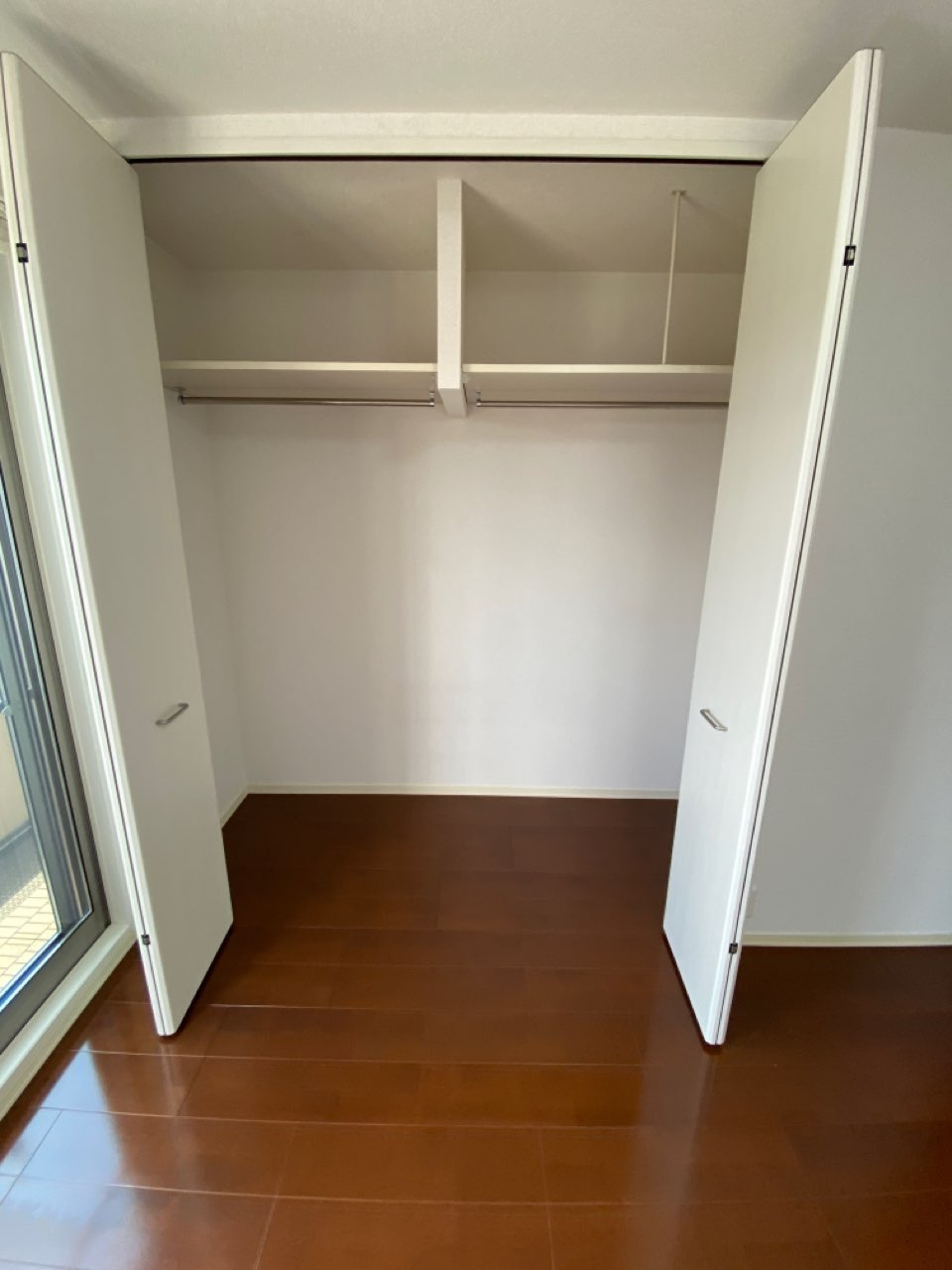 プレシューズ　Ａの収納|★北側洋室も２面採光です★